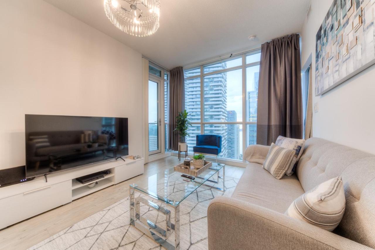 Stylish Newly Furnished Condo With Beautiful Lake View Toronto Kültér fotó